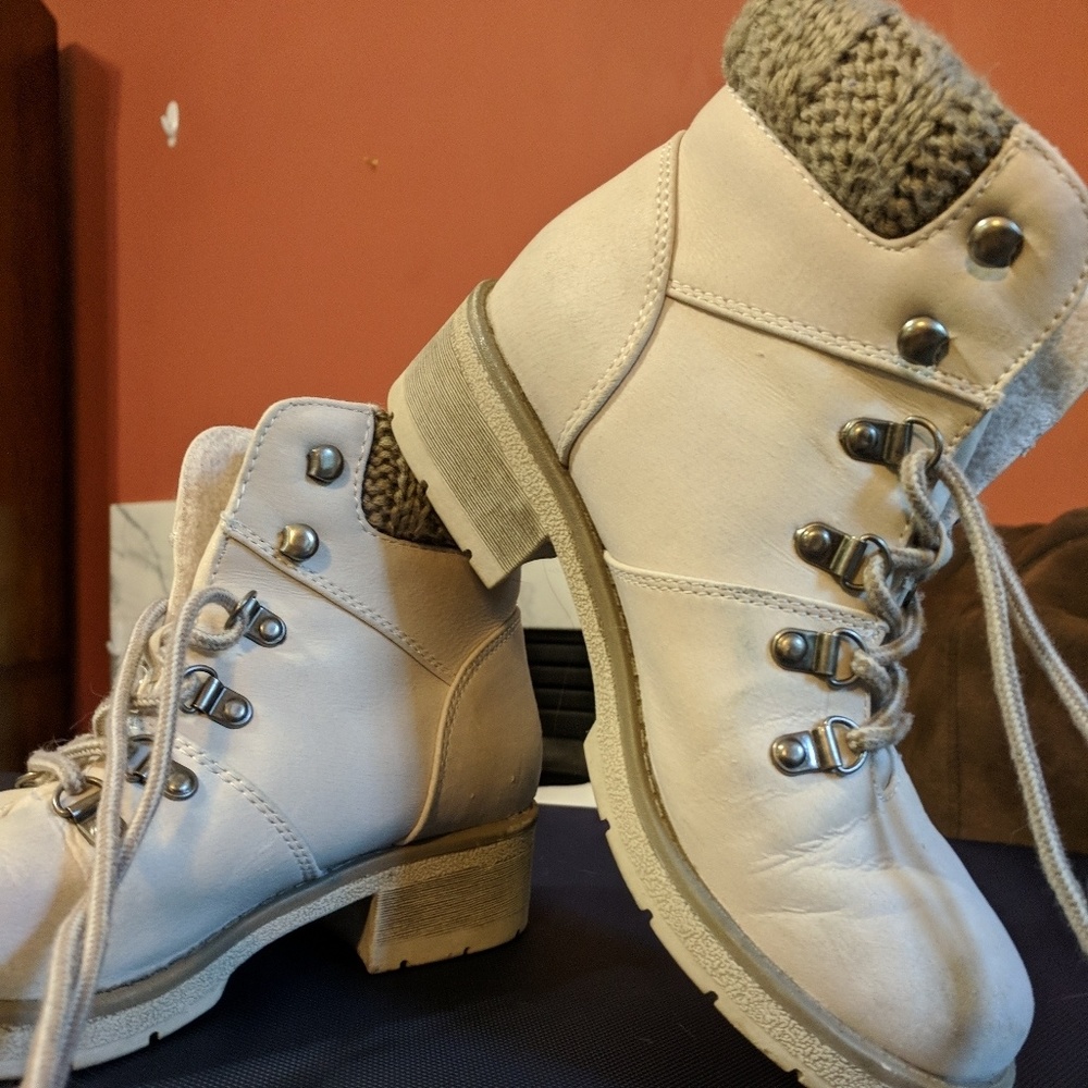 Ankle boots